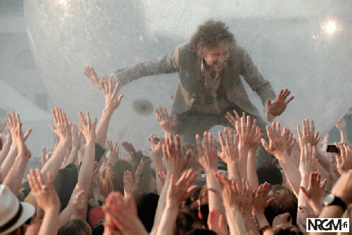 giffaa067flaminglips2gif-660x700-non